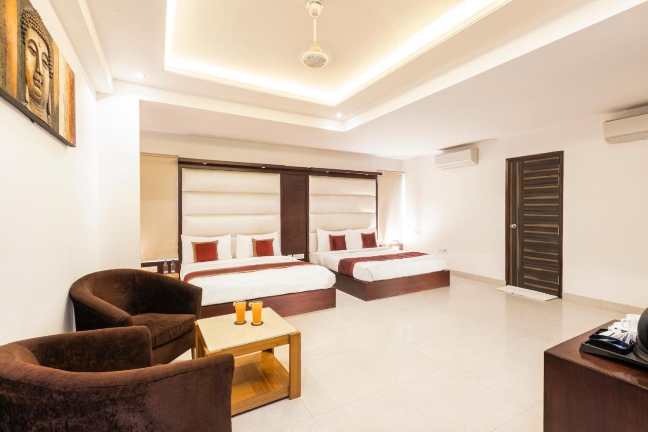 Hotel Star By Star Group- Near Delhi Airport Nova Deli Exterior foto