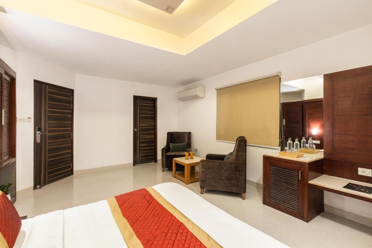 Hotel Star By Star Group- Near Delhi Airport Nova Deli Exterior foto
