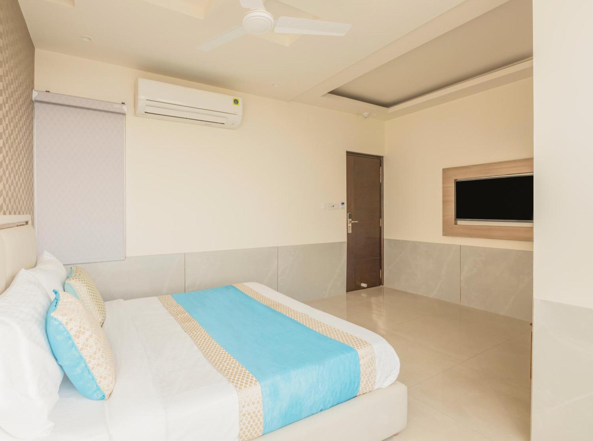 Hotel Star By Star Group- Near Delhi Airport Nova Deli Exterior foto