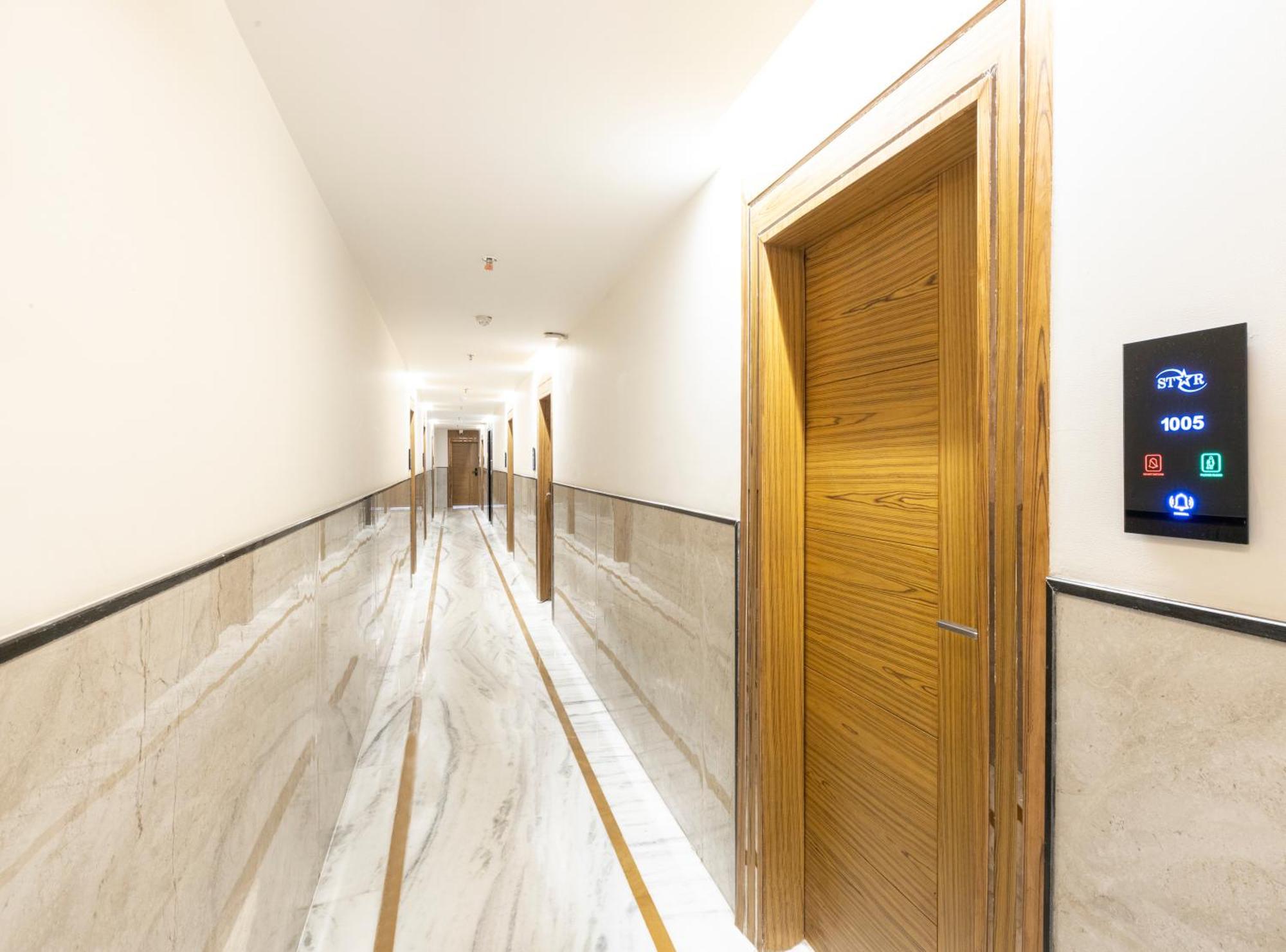 Hotel Star By Star Group- Near Delhi Airport Nova Deli Exterior foto
