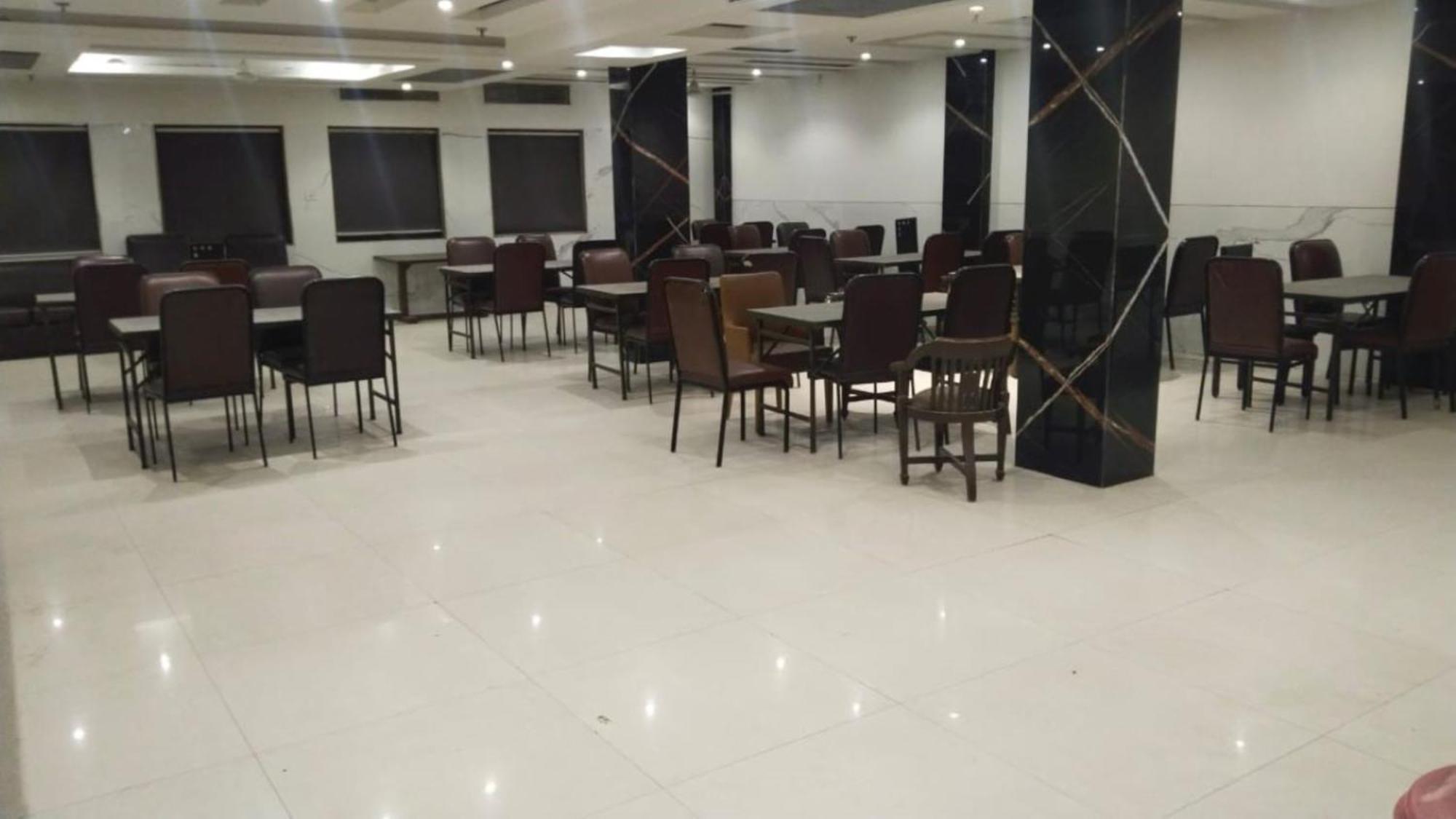 Hotel Star By Star Group- Near Delhi Airport Nova Deli Exterior foto